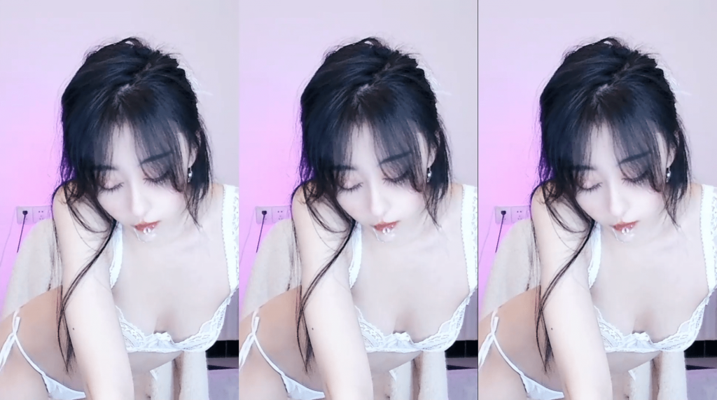 【网易CC 星也】丁字美臀开腿一字马【1V】【730M】