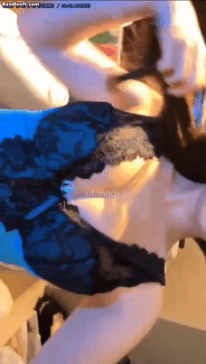 【快手 娇妻ting】超美女神 露内 内衣骚舞 骚表情 展示身材【22V】【433M】