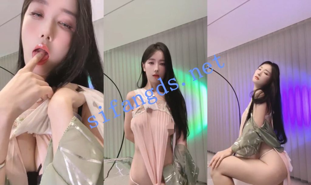 【bigo宁依纯】重磅女神最大尺度密码房真空露奶骚舞【2V】【401M】