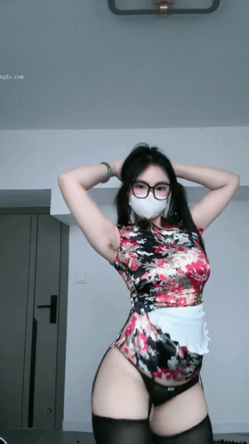 抖音快手大V 可爱的肉巴 微密肉感福利骚舞 情趣丝丝秀【390P150V】【5.68G】