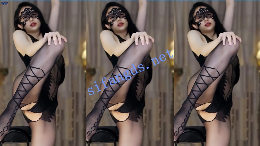 【网易CC】白妖妖 8月最新裸舞第一弹【8V】【1.61G】