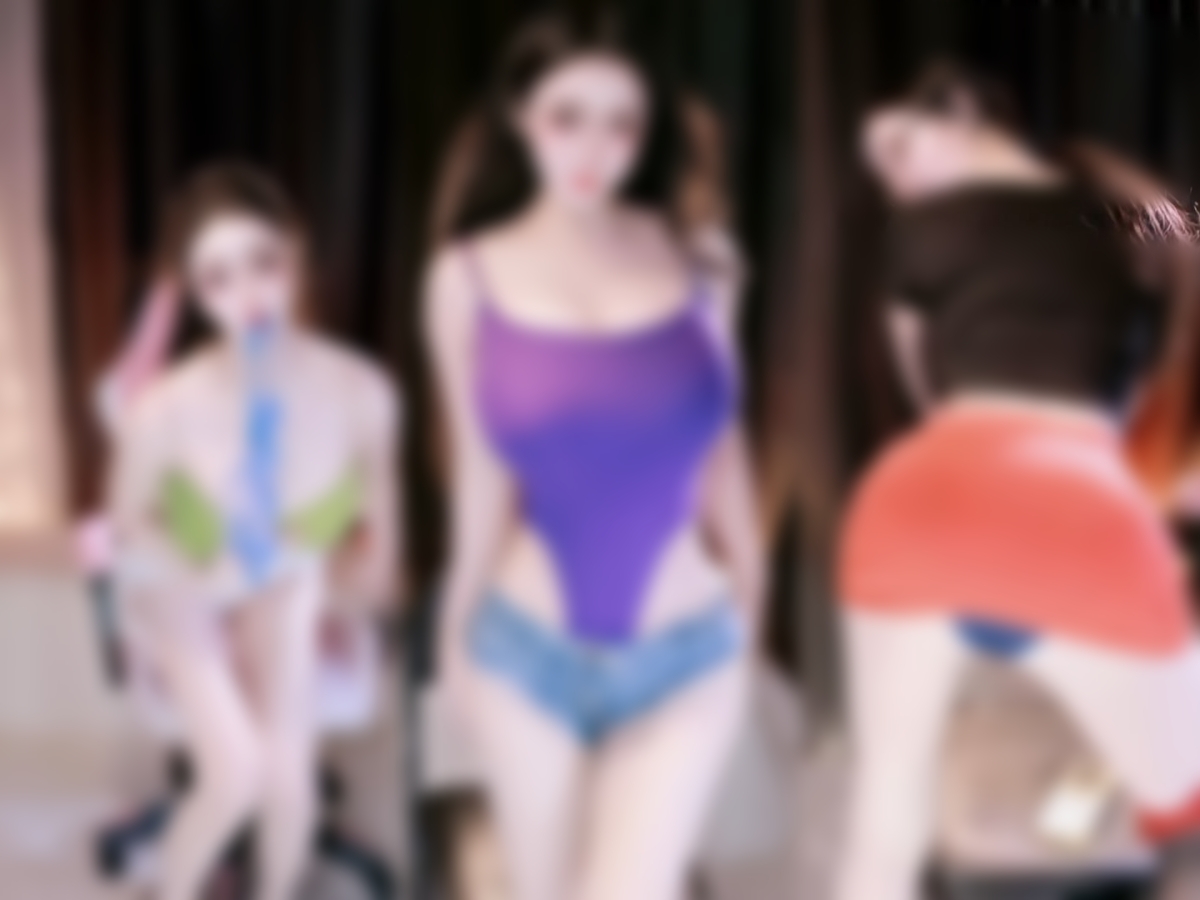 【畅聊】小美很奈斯 嘴叼丁字裤玩出擦边新视野【4V】【346M】