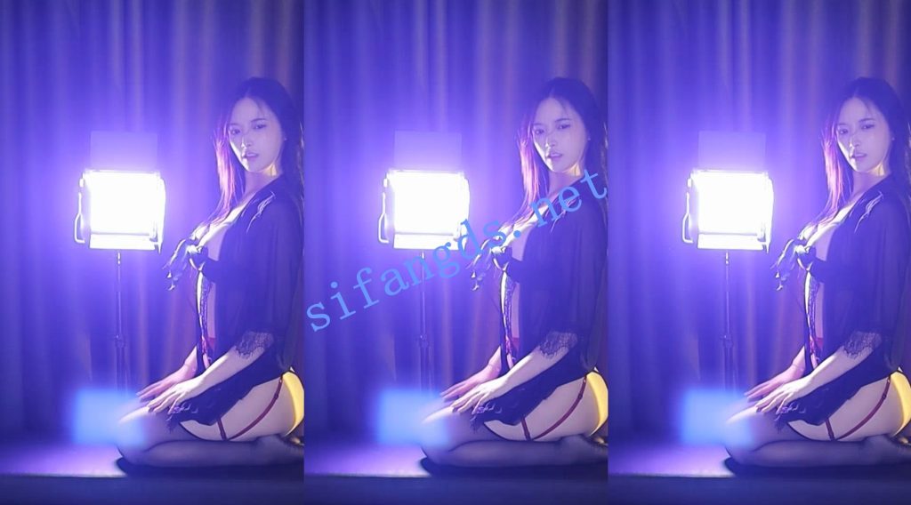 【斗鱼】月薇薇 情趣内衣 丁字裤 揉胸抖臀 舌头诱惑【2V】【1.26G】