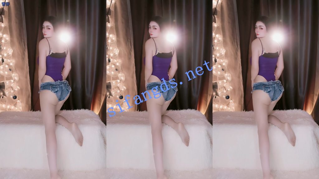 【畅聊】小美很奈斯 嘴叼丁字裤玩出擦边新视野【4V】【346M】