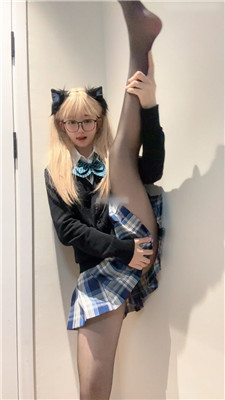 抖音萌妹 心碎美洋洋芙仔 给你看内裤骚舞 JK自摸诱惑福利【105P27V】【2.61G】