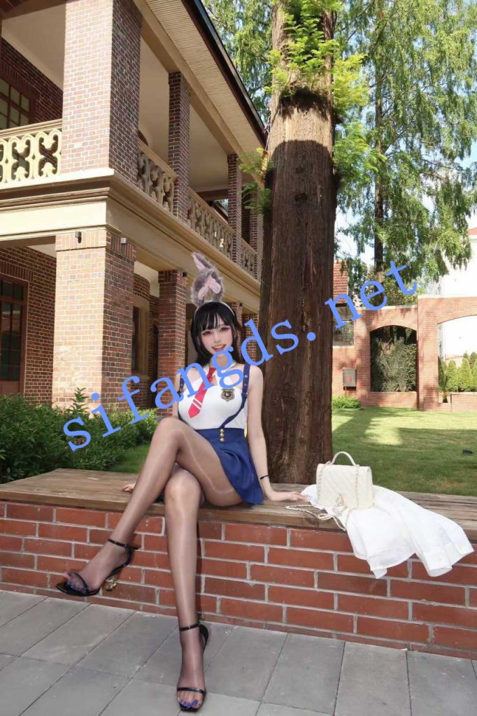 抖音 魔人布欧 35万粉 顶级美女 美腿 足交阳具【11V】【303M】