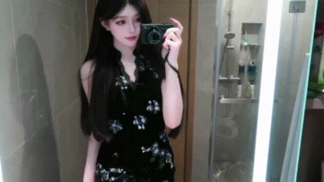 抖音 尼兔 80万粉 大长腿美腿 黑丝足交【22P4V】【177M】