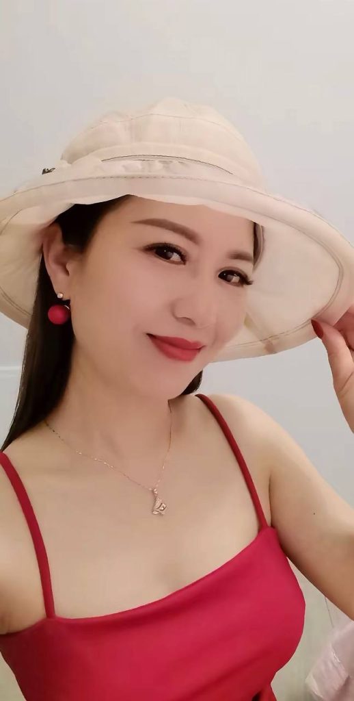 抖音 好运连连 良家丝袜高跟熟女 一对一 目前最大尺度【1V】【83M】