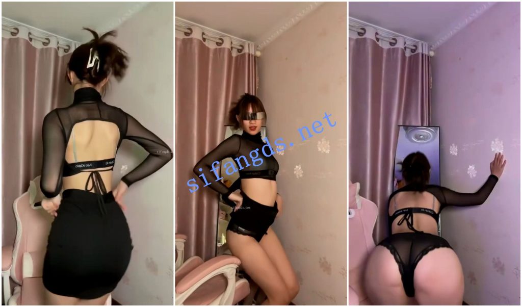 【快手福利】苗条骚妹【小柒好困困】露奶露阴毛洗澡骚舞【14V】【1.19G】