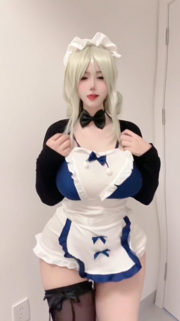 【快手】迷人张总！30万粉梨型身材巨乳主播裸舞【24V】【2.21G】