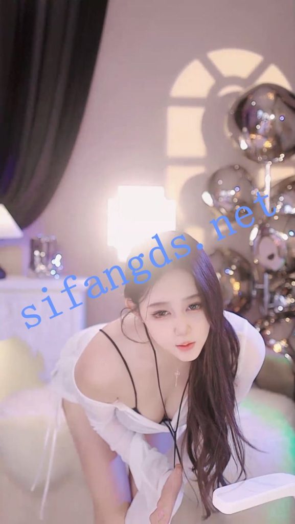 ⭐【时光直播 畅聊】S37 深沟半球 擦边大尺度性感骚舞【82V】【7.07G】