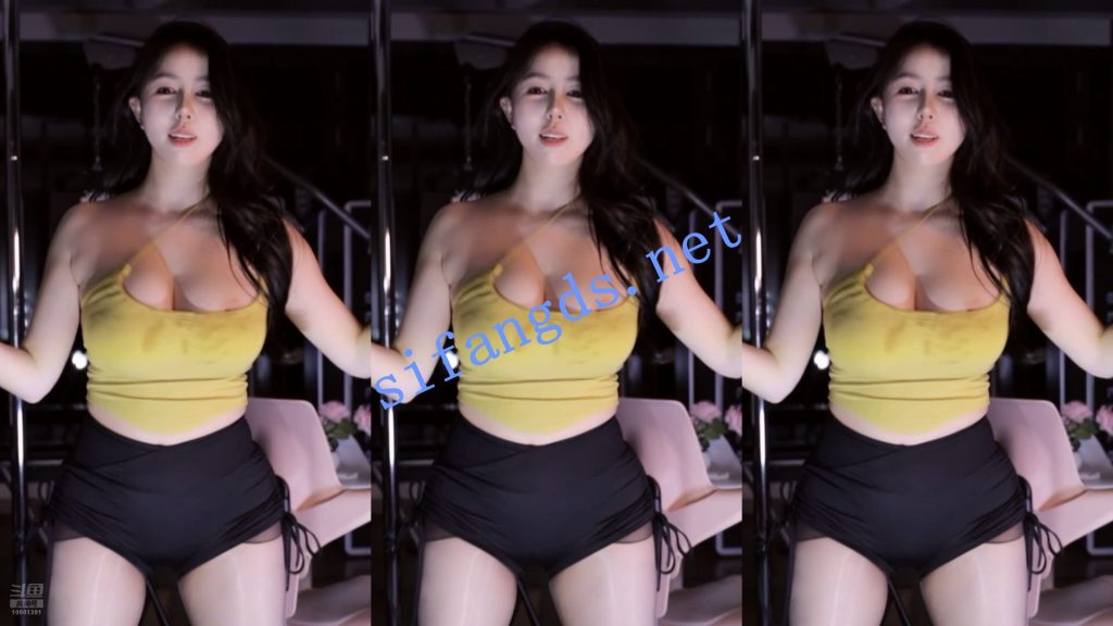 ⭐【斗鱼直播】小酒窝翁馨 尺度抖奶骚舞 走光露点【18V】【3.09G】