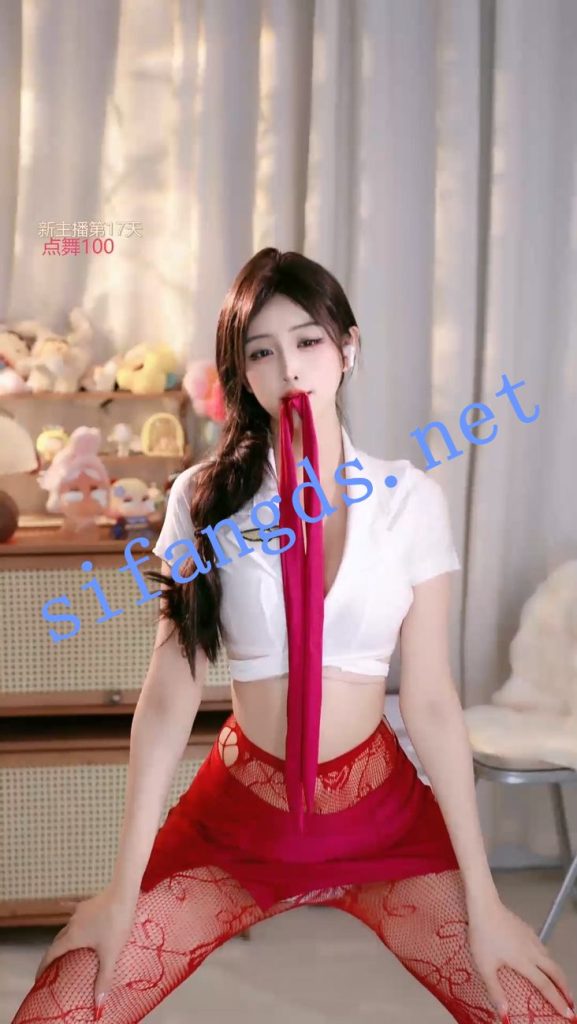 ⭐ 【畅聊直播】奶龙教主 擦边尺度骚舞 走光露点【42V】【3.67G】