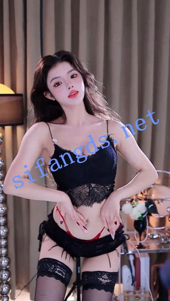 ⭐【畅聊直播】宣宣子 深沟半球 擦边性感诱惑尺度骚舞【36V】【3.08G】