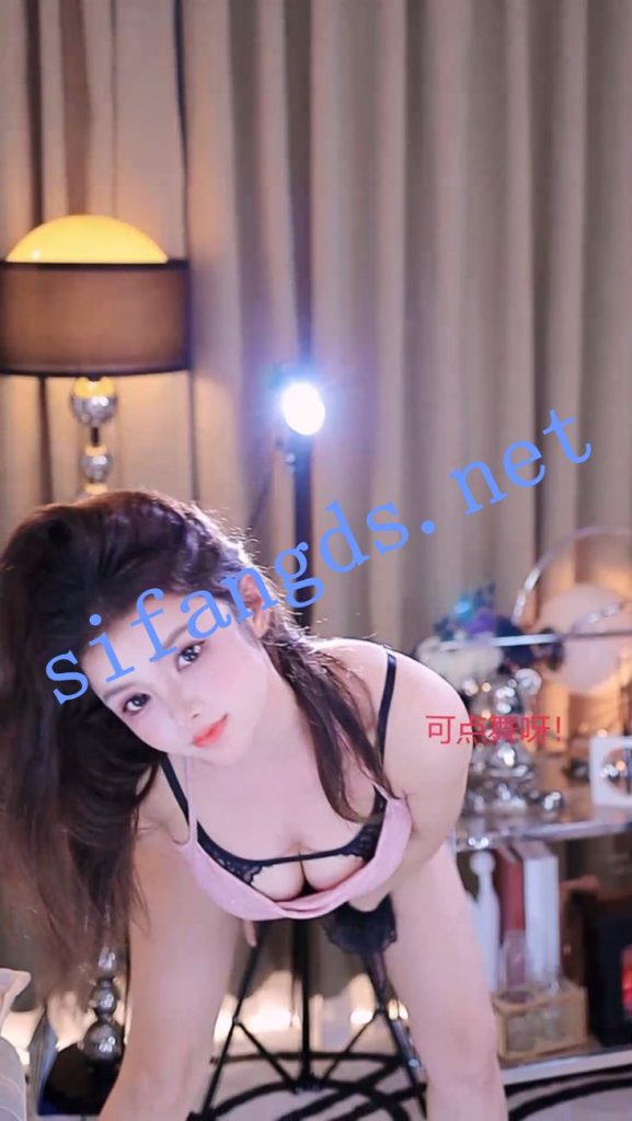 ⭐【畅聊直播】宣宣子 深沟半球 擦边性感诱惑尺度骚舞【36V】【3.08G】