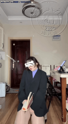 【推特 桔梗】定制长视频 剧情骚话 骚老师 紫薇高潮乱颤【2V】【1.62G】