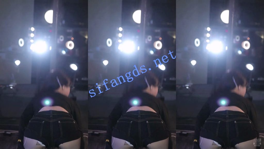 ⭐【斗鱼直播】小火龙 深沟半球 性感擦边诱惑尺度骚舞 【24V】【2.12G】