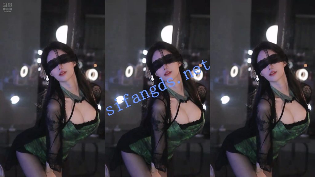 ⭐【斗鱼直播】小火龙 深沟半球 性感擦边诱惑尺度骚舞 【24V】【2.12G】