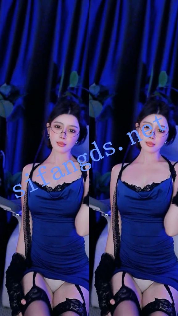 ⭐【星球直播】金秘书 擦边露内性感诱惑骚舞【15V】【1.56G】