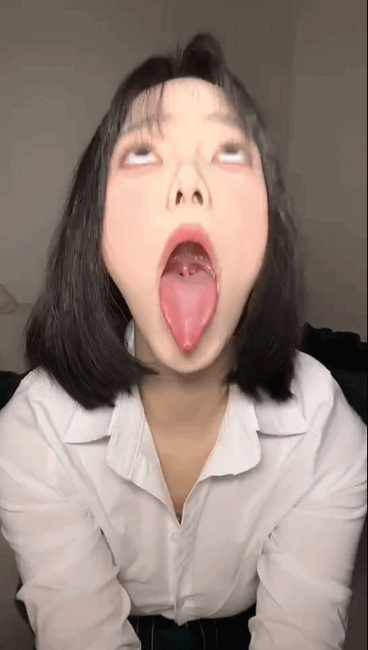 【快手福利】大奶风骚御姐【琳铛】骚舞白眼吐舌抖奶诱惑【20V】【5.14G】