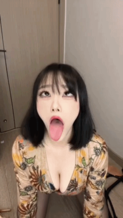 【快手福利】大奶风骚御姐【琳铛】骚舞白眼吐舌抖奶诱惑【20V】【5.14G】