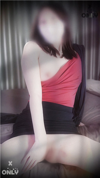 推特变装裸舞女王 咚小姐 2025 10月最新变装裸舞啪啪秀【6V】【701M】