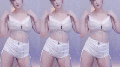 【CC】卡戴珊麻雀 大尺度定制 裸舞抖胸 大奶乳摇【6V】【199M】