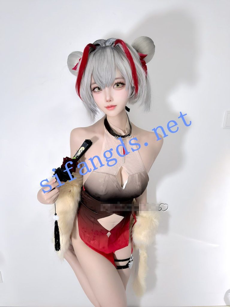 【重磅】高颜值萝莉 北京大三在读女大【希尔薇】10月裸舞【65P13V】【338M】