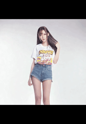 【核弹】AI顶级制作【腐团儿】裸舞脱衣 坐脸舔穴 后入视角【13V】【319M】