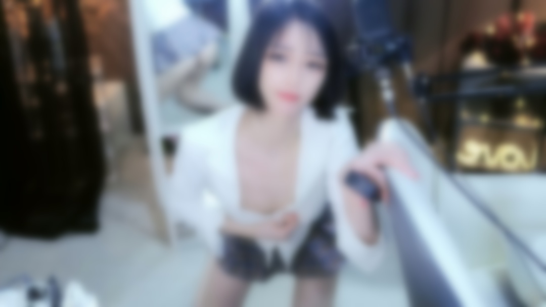 虎牙刘钞钞付费定制 无水收藏版裸舞【5V】【2.76G】