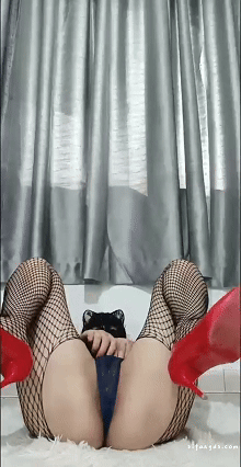 抖音骚主播 小英子 顶B骚舞巴拉豆 瑜伽裤拉丝展示-6【10V】【1.27G】