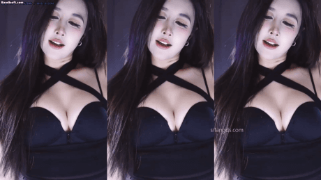 【漂漂 KK佰星】极品美女 三角热裤仰望视角露逼边 抖奶骚舞【8V】【759M】