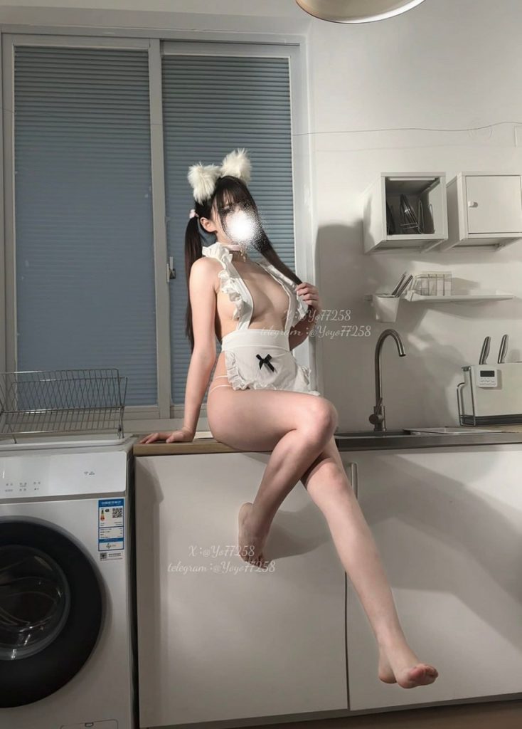 推特 尤里酱酱 自购资源，极品反差福利姬私人千元定制内容，丝袜弹力插阿黑颜自慰【11P37V】【1.25G】