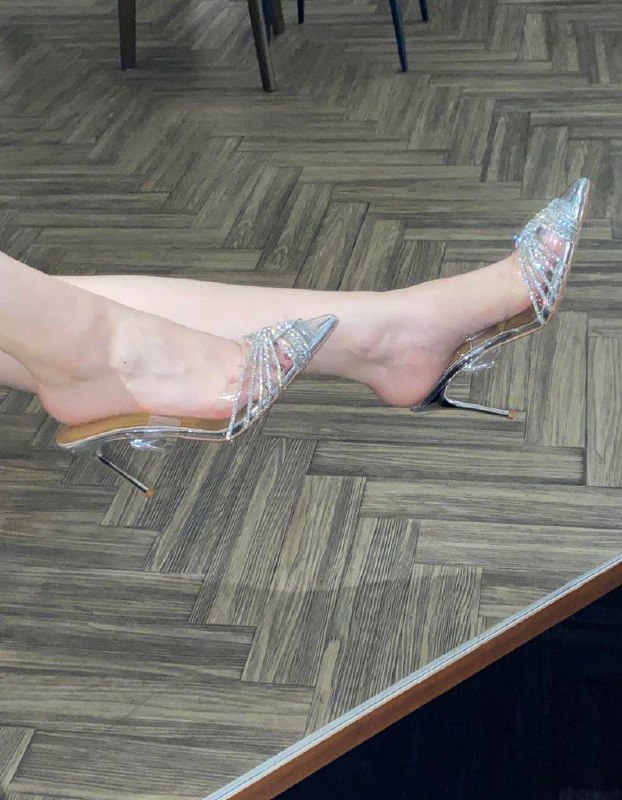 推特 缘为冰 自入门槛，170舞蹈生美腿丝袜冷白皮女神，叫声淫荡【87V】【2.55G】