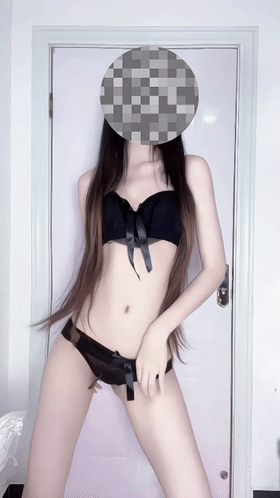 快手骚骚主播 小郑历险记 内衣定制福利骚舞 顶顶BB摇【10V】【593M】