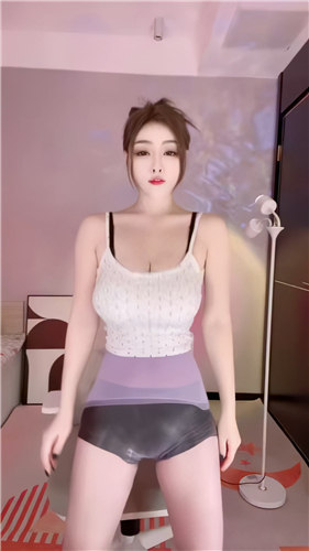 快手百万粉丝 饭饭 10月最新高能内衣福利骚舞自摸秀 露PP【11V】【1.71G】