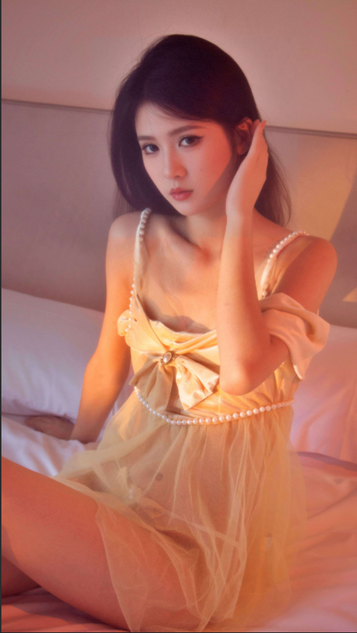 重磅【大学生私房拍摄】明星颜值长得很像白鹿的模特【1V150P】【6.81G】