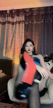 露baby 2 福利级玩脚热舞 全身视角 足控精品【19V】【2.6G】