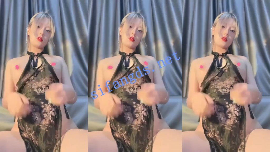 ‼️漂漂 明月 万元滴蜡裸舞自慰尺度拉满全身粉嫩【3V】【815M】