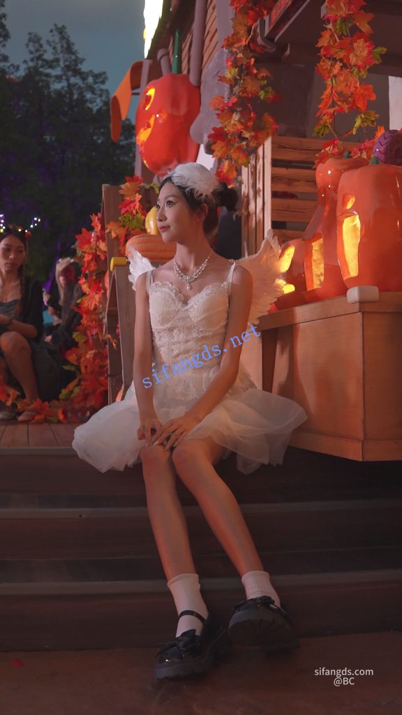 【永久专享】(BC-SSS-095)极品天使裙美女..开灯CD微透白内勒住13户型饱满【1V】【863M】