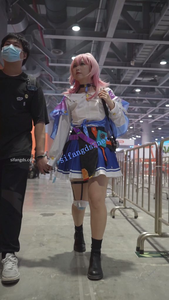 【永久专享】【xxn-317】星穹铁道三月七cos小姐姐..百褶裙竟然配骚丁【1V】【701M】