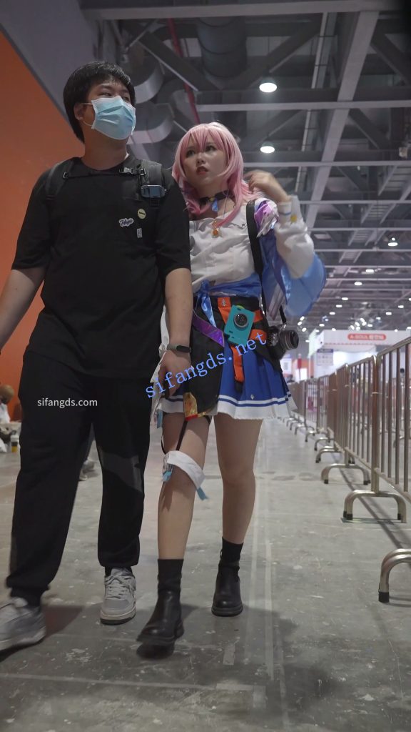 【永久专享】【xxn-317】星穹铁道三月七cos小姐姐..百褶裙竟然配骚丁【1V】【701M】