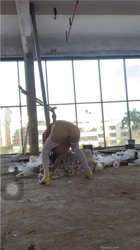 推特呲尿大比拼 各种妹妹放尿给你看 户外露出刺激第二期【219V】【1.37G】