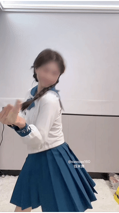 顶级大学舞蹈生【小乔（以安）】11月VIP最新大尺度裸舞-2【8V】【479M】