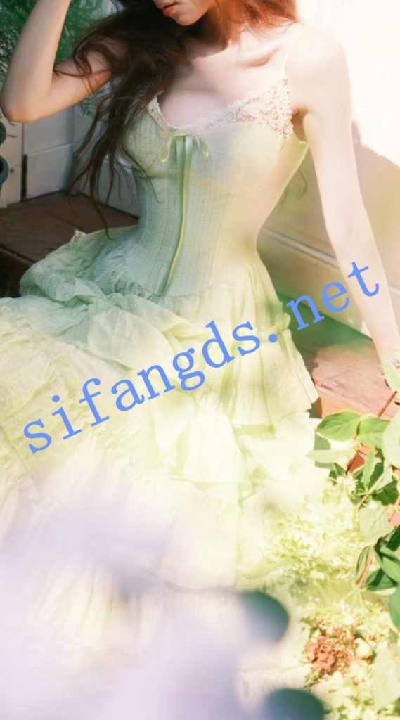 重磅【大学生私房拍摄】四位高颜值学妹大尺度私拍10【65P6V】【7.22G】