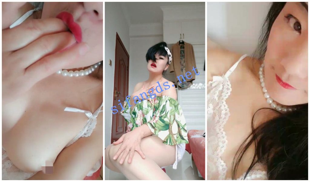 【抖音福利】风骚熟女【小兰兰】道具自慰抠穴吃淫水【7V】【167M】