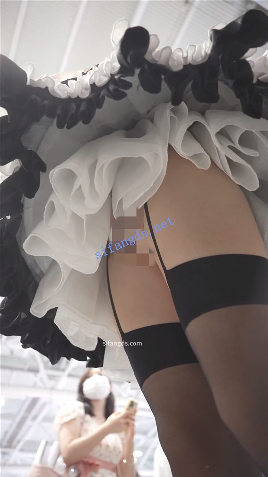 【永久专享】【xxn-311】双马尾萝莉女仆..黑丝吊带袜..粉内正面露黑色【1V】【222M】