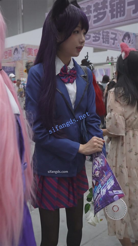 【永久专享】【xxn-316】两位制服jk猫耳cos美女..黑丝花内对着镜头弯腰【2V】【1.02G】