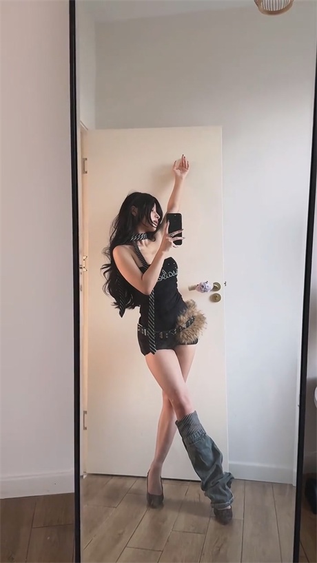 ❣️推荐❣️抖音颜值嫩妹【要相信光】裸舞诱惑，大尺度掰穴展示，奶圆逼粉，高质量蝴蝶穴【13V】【181M】