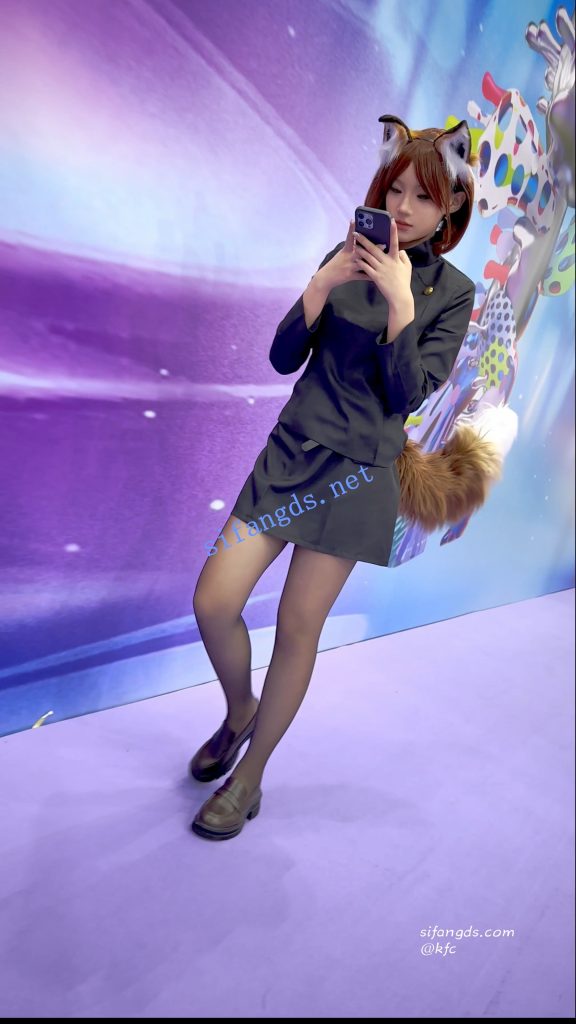 【永久专享】【KFC】OL制服COSER学生妹·薄款黑丝袜紫色内内前后CD【1V】【372M】